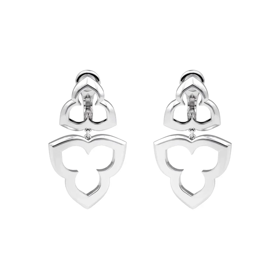 Large earrings in white gold
