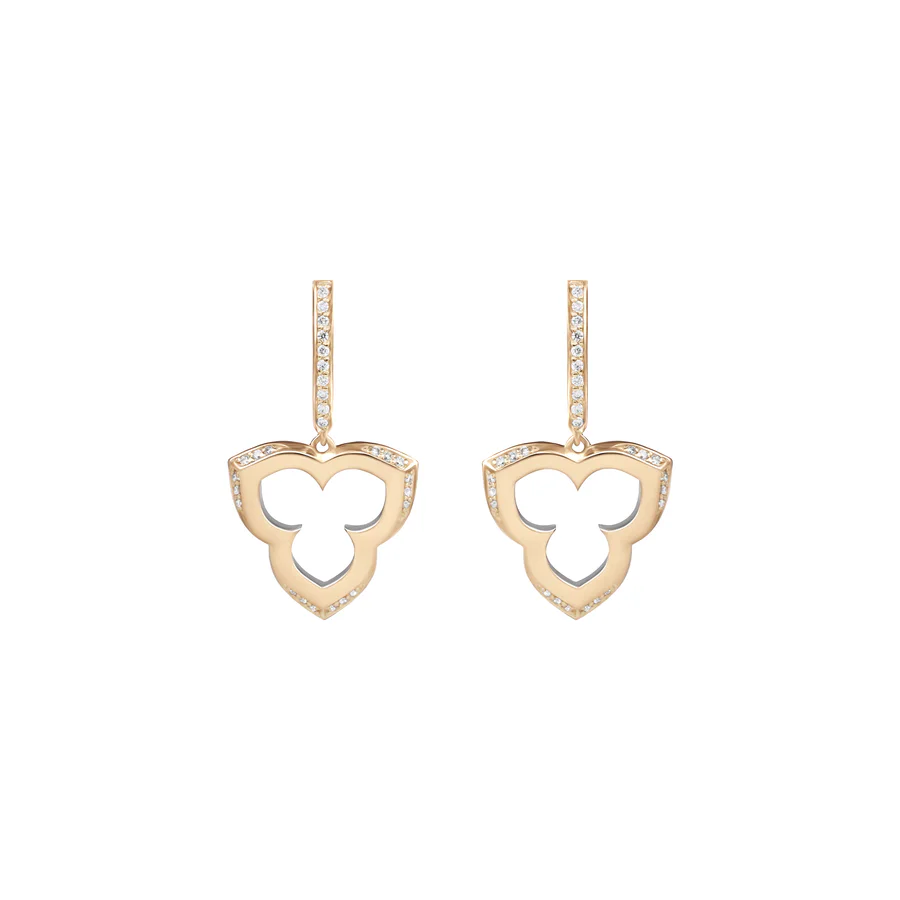 Pendant earrings in gold with diamonds